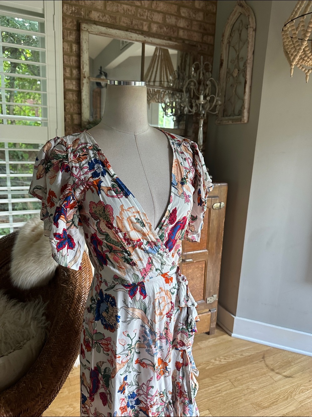 ELF MADE BY HAND RUFFLE WRAP DRESS SMALL - Picture 3 of 10